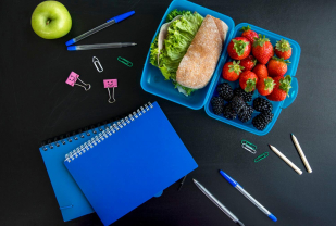 Freshman 15 — Why We Think It’s a Toxic Myth + Tips for Healthy Diet as a Student